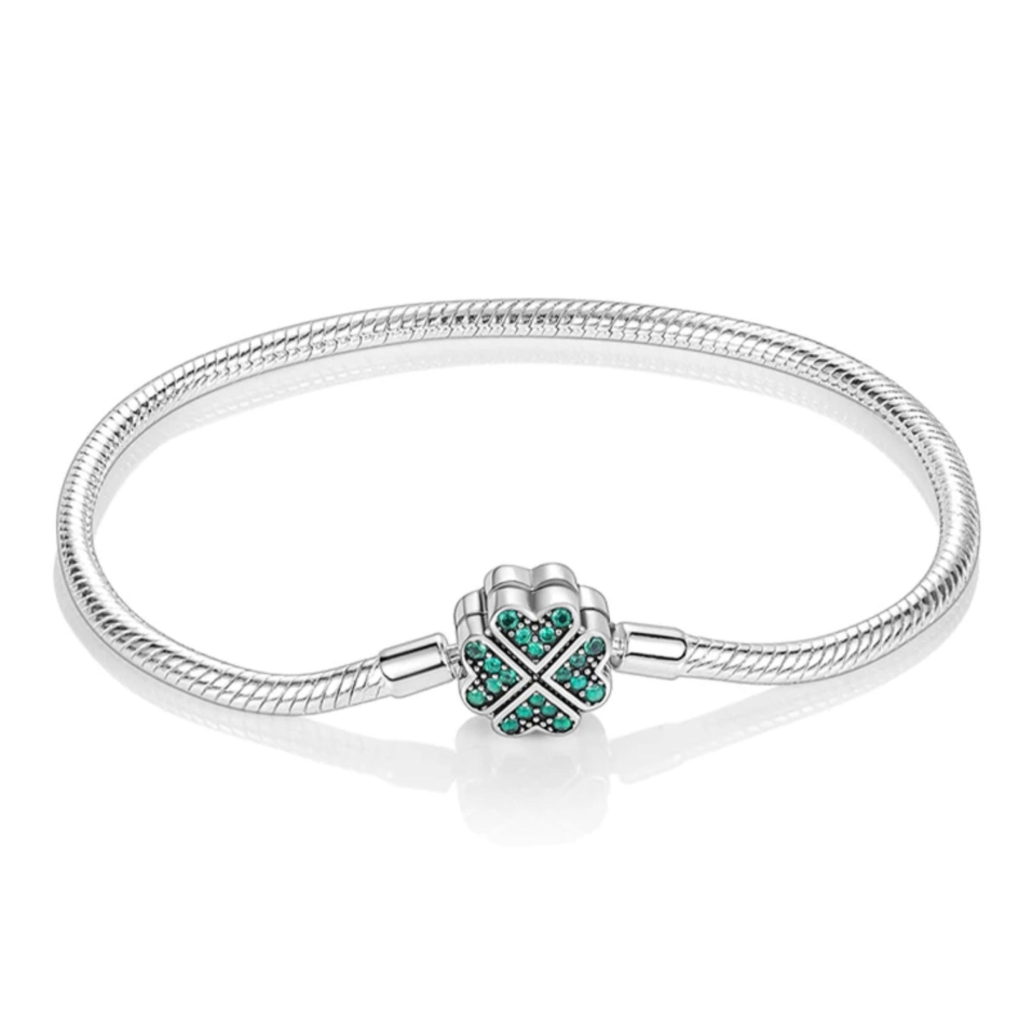 Lucky Charm Bracelet with 4 Leaf clover