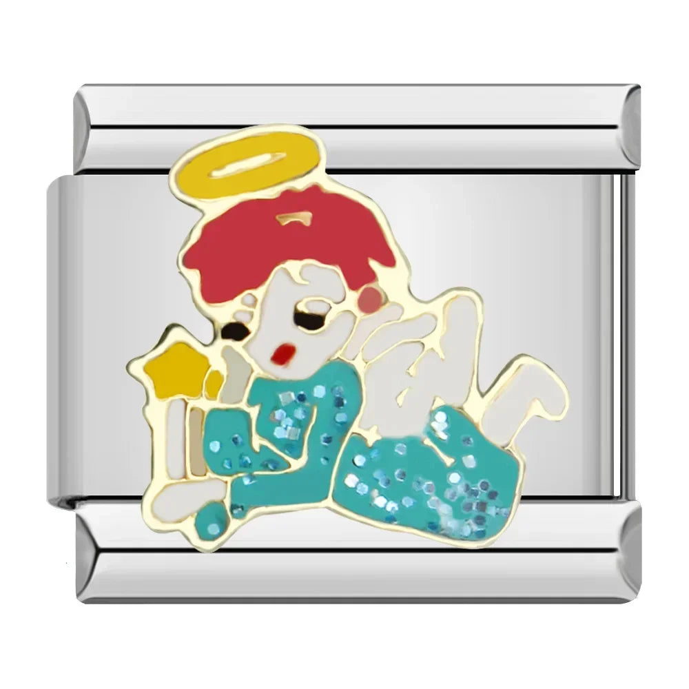 Letter D Classic Link in Yellow Gold