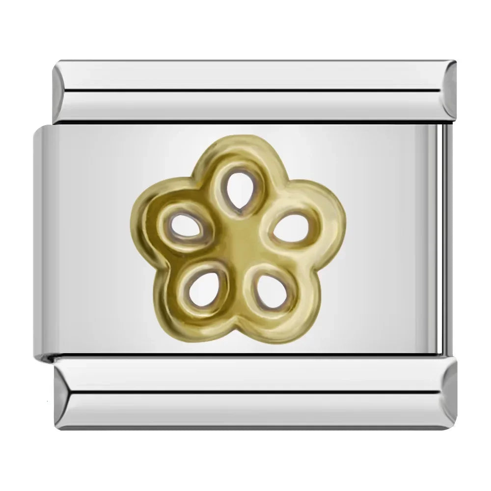 Letter D Classic Link in Yellow Gold