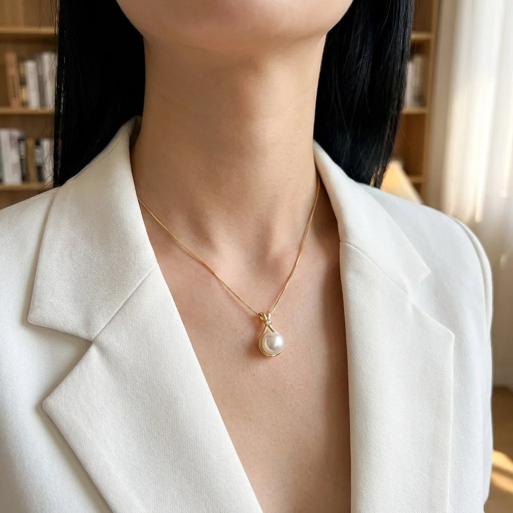 Elegant Gold Stainless Steel Faux Pearl Pendant Necklace – Minimalist Women's Choker Jewelry