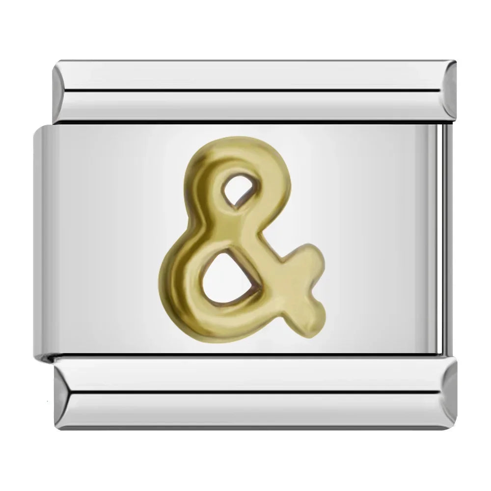 Letter D Classic Link in Yellow Gold