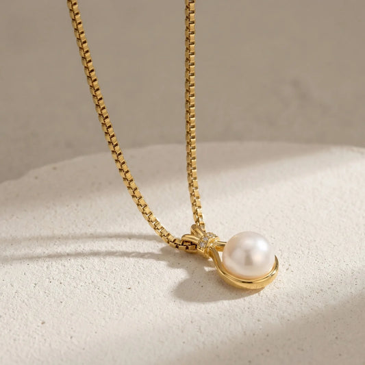 Elegant Gold Stainless Steel Faux Pearl Pendant Necklace – Minimalist Women's Choker Jewelry
